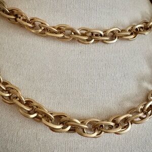 Kenneth Cole long chain in matt gold tones